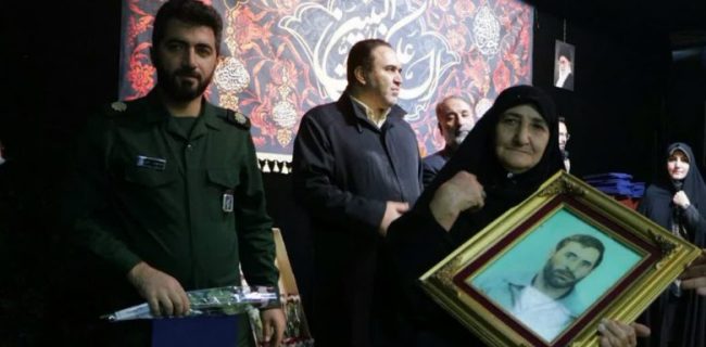 آئین تکریم از مادران و همسران معظم شهدای شهرستان دماوند به‌ مناسبت وفات حضرت ام البنین‌(س)