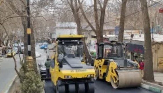 اجرای عملیات روکش آسفالت بلوار شهرداری دماوند در راستای استقبال از بهار و نوروز ۱۴۰۴ اجرای عملیات روکش آسفالت بلوار شهرداری دماوند در راستای استقبال از بهار و نوروز ۱۴۰۴