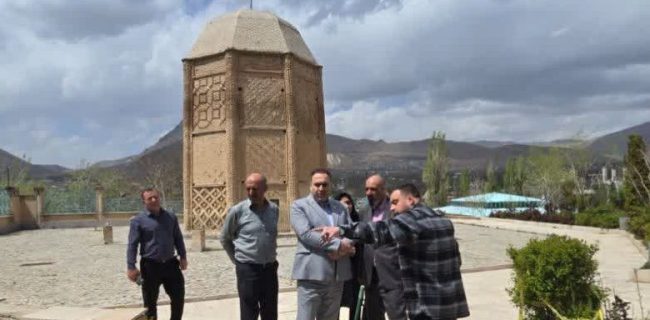 بازدید معاون توسعه مدیریت اداره کل میراث فرهنگی استان تهران از اثر ثبت ملی برج یادمان شیخ شبلی دماوند/ بهره‌برداری فرهنگی از مجموعه شبلی و استقرار صنعتگران و هنرمندان صنایع‌دستی