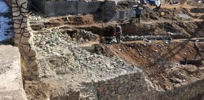 رفع تصرف ۲ هزار متر مربع از اراضی حریم و بستر رودخانه تجرک بخش رودهن