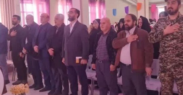 برگزاری یادواره شهدای دانش‌آموزی در مدرسه نور منطقه مشاء