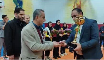 تیم شهرداری رودهن قهرمان مسابقات والیبال قهرمانی جام رمضان شد