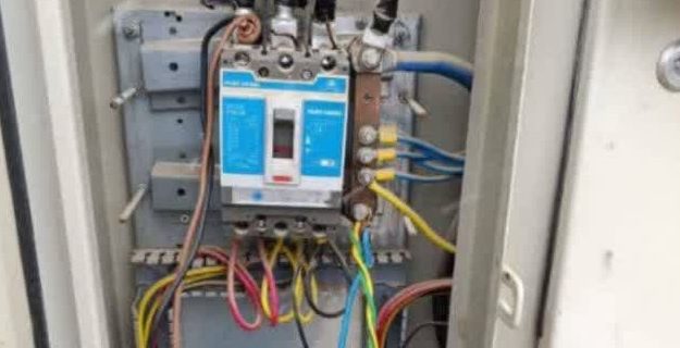 جمع‌آوری بیش از ۱۰ فقره انشعاب غیرمجاز برق در محدوده اراضی ملی پلاک اوچونک توسط واحد بازرسی برق منطقه دماوند