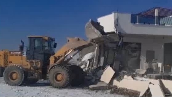 مقابله با ساختوسازهای غیرمجاز در اراضی کشاورزی شهرستان دماوند/ قلع و قمع ۸۰ فقره ساختوساز غیرمجاز در روستای زان مقابله با ساختوسازهای غیرمجاز در اراضی کشاورزی شهرستان دماوند/ قلع و قمع ۸۰ فقره ساختوساز غیرمجاز در روستای زان