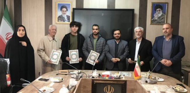 تقدیر از دانش‌آموزان رتبه زیر ۱۰۰۰ منطقه دماوند