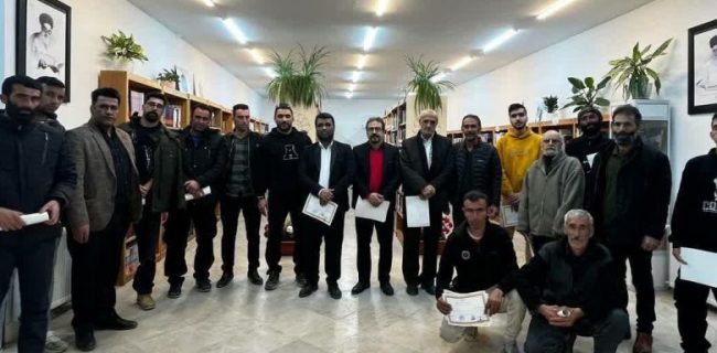 برگزاری مسابقات شهرستانی شطرنج به مناسبت دهه فجر در شهر آبسرد