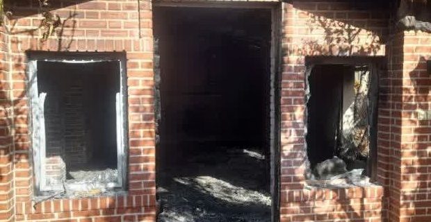 اعلام حادثه آتش‌سوزی در یکی از باغ‌ویلاهای مجتمع ۱۲ دستگاهی منطقه آبسرد