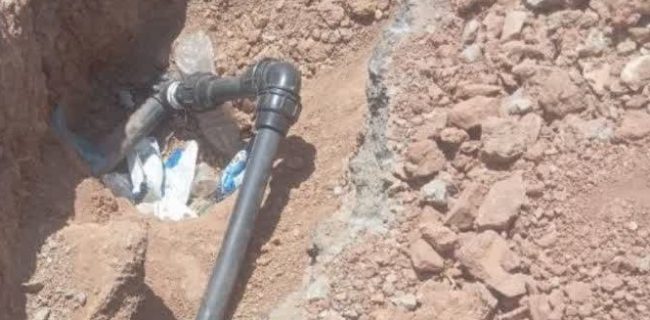 عملیات اصلاح و تقویت شبکه توزیع آب به طول ۴۸ متر در روستای وادان اجرا شد عملیات اصلاح و تقویت شبکه توزیع آب به طول ۴۸ متر در روستای وادان اجرا شد