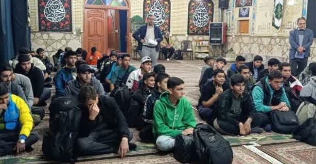 اعزام کاروان‌های راهیان نور دانش‌آموزی پسران دماوند و رودهن به مناطق عملیاتی جنوب کشور»