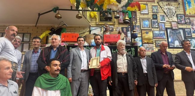 مراسم تجلیل از مسئولان و فعالان جمعیت هلال احمر دماوند در زورخانه پهلوان عزیزالله گتمیری