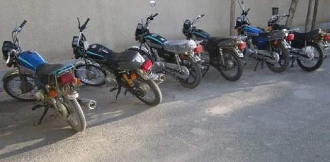 توقیف ۱۱ دستگاه موتورسیکلت متخلف در منطقه مهرآباد بخش رودهن