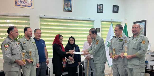 تقدیر انجمن رفتگران طبیعت دماوند از اداره حفاظت محیط زیست به‌ مناسبت هفته محیط زیست