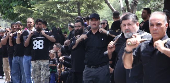 دسته روی هیئات عزاداری شهر رودهن در روز عاشورا