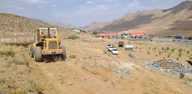 توقیف یک دستگاه لودر به‌علت فعالیت بدون اخذ مجوز جهت تسطیح و تعریض برای عملیات راهسازی در پلاک ۹۹ آرو شهرستان دماوند