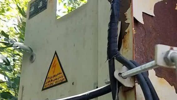 جمع‌آوری شبکه روشنایی غیرمجاز در روستای مشهد