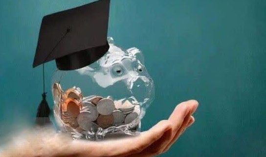 هنرستانی متفاوت در دماوند؛ جایی که دانش‌آموزان حقوق می‌گیرند!