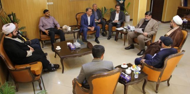 پدر آبرسانی ایران مهمان ویژه نشست توسعه پروژه‌های عمرانی شهرستان دماوند/ هم‌افزایی مسئولان و خیرین برای شتاب‌بخشی به توسعه زیرساخت‌های دماوند/ سرمایه‌گذاری خیرین در توسعه مدارس، درمان و آب‌رسانی