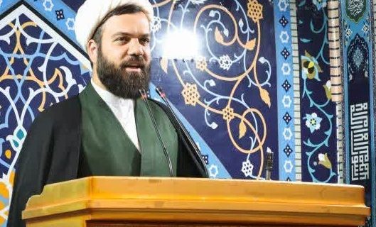 انتقاد امام جمعه آبسرد نسبت به زیرساخت‌های ورزشی/ مسئولان باید پاسخگوی کمبود امکانات ورزشی منطقه باشند