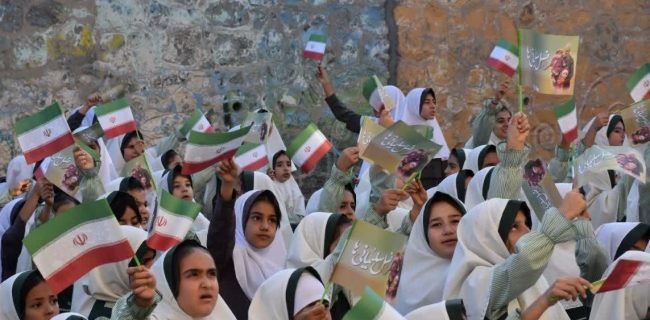 برگزاری پویش «پرچمداران کوچک» در شهرستان دماوند/ نسل سلیمانیها، پرچمداران آینده کشور برگزاری پویش «پرچمداران کوچک» در شهرستان دماوند/ نسل سلیمانیها، پرچمداران آینده کشور