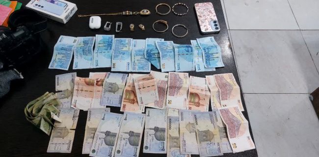 دستگیری زوج سارق منزل در شهرستان دماوند در کمتر از ۲۴ ساعت/ عملیات غافلگیرانه پلیس منجر به کشف اموال مسروقه شد