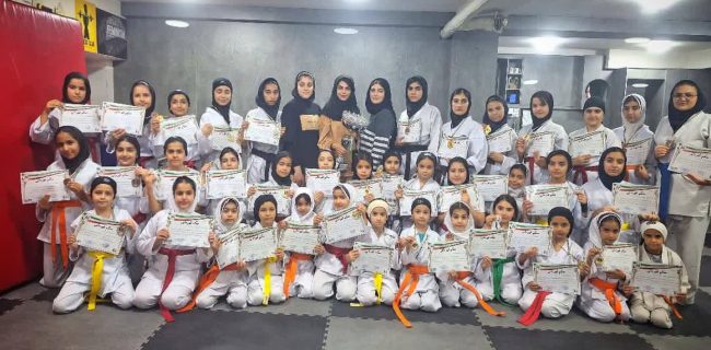 تیم کاراته منطقه گیلاوند نائب‌ قهرمان مسابقات کاراته دانش‌آموزی استان تهران شد