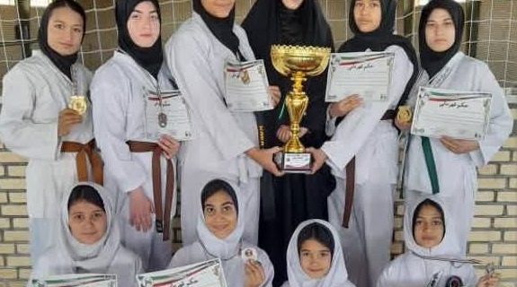 درخشش کاراته‌کاران آبسرد با کسب ۱۰ مدال درخشان در جام دانش‌آموزی