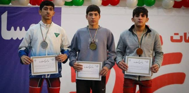 درخشش خیره‌کننده نونهالان و خردسالان کشتی فرنگی دماوند/ کسب ۱۰ مدال رنگارنگ در مسابقات قهرمان‌شهر ۴ تهران