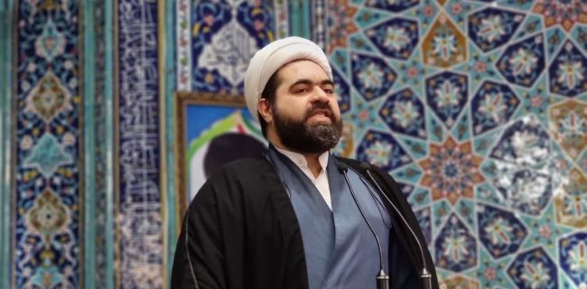 امام جمعه موقت دماوند: جوانان در دفاع مقدس و صیانت از انقلاب نقش بی‌بدیل داشته‌اند/ آزادی واقعی ملت ایران با انقلاب اسلامی محقق شد/ امنیت امروز کشور مرهون مجاهدت‌های خاموش سربازان گمنام امام زمان(عج) است