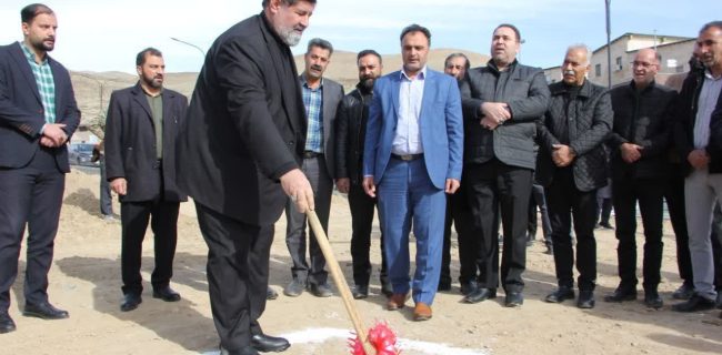 کلنگ احداث ساختمان بخشداری مرکزی دماوند به زمین زده شد/ افتتاح ۱۵۹ پروژه در دهه فجر با اعتباری بالغ بر ۱۰ هزار میلیارد ریال