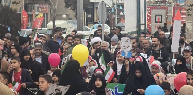 حضور گسترده شهروندان آبسرد در یوم‌الله ۲۲ بهمن/ نمایش همبستگی و پایبندی به آرمان‌های انقلاب