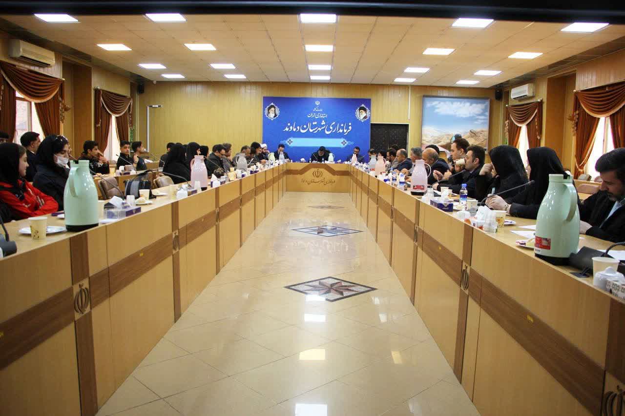برگزاری دومین نشست ستاد ساماندهی امور جوانان شهرستان دماوند/ تأکید فرماندار دماوند بر رویکرد پیشگیرانه در مواجهه با آسیب‌های اجتماعی