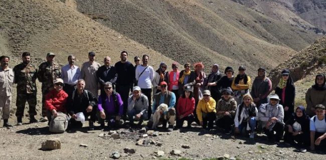 گرامیداشت هفته زمین پاک در ارتفاعات روستای آیینه‌ورزان دماوند