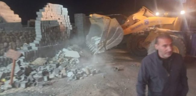 ۲ مورد ساختوساز غیرمجاز در حریم راه دماوند ـ فیروزکوه محدوه سربندان قلعوقمع شد ۲ مورد ساختوساز غیرمجاز در حریم راه دماوند ـ فیروزکوه محدوه سربندان قلعوقمع شد