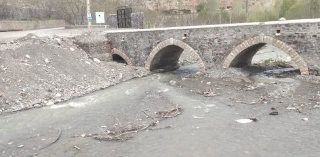 لایروبی و ساماندهی رودخانه دلیچایی دماوند برای صیانت از منابع آبی