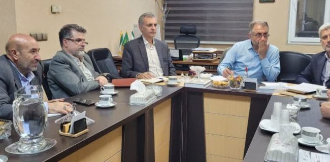 تأکید نماینده دماوند و فیروزکوه بر رفع موانع مالکیتی و تسهیل صدور اسناد اراضی کشاورزی/ لزوم مقابله قاطع با پدیده زمینخواری تأکید نماینده دماوند و فیروزکوه بر رفع موانع مالکیتی و تسهیل صدور اسناد اراضی کشاورزی/ لزوم مقابله قاطع با پدیده زمینخواری
