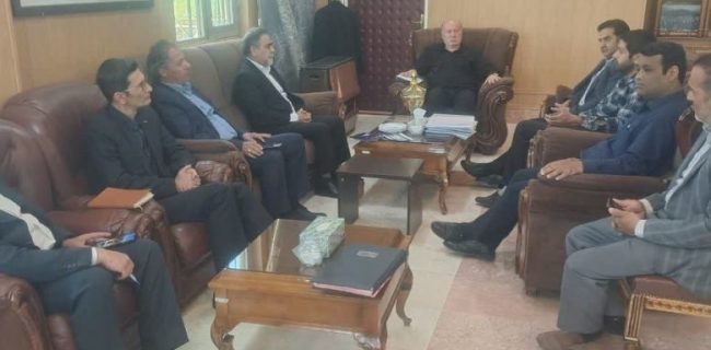 جهش هوشمند در خدمات پستی شهر آبسرد/ هم‌افزایی شهرداری و اداره پست برای فعال‌سازی QR پلاک‌های منازل