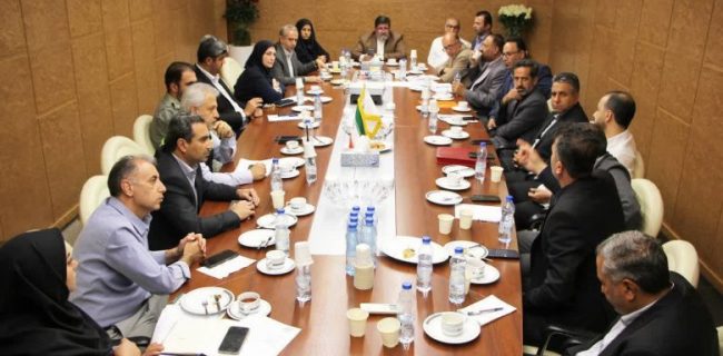 فرماندار دماوند: صیانت از اشتغال و رفع موانع تولید در اولویت دولت وفاق ملی است/ لزوم حذف بروکراسیهای دستوپاگیر از مسیر صنعتگران/ تعامل دولت وفاق ملی با صنعتگران کلید حل چالشهای ساختاری/ اولویت واگذاری انشعابات با واحدهای تولیدی است فرماندار دماوند: صیانت از اشتغال و رفع موانع تولید در اولویت دولت وفاق ملی است/ لزوم حذف بروکراسیهای دستوپاگیر از مسیر صنعتگران/ تعامل دولت وفاق ملی با صنعتگران کلید حل چالشهای ساختاری/ اولویت واگذاری انشعابات با واحدهای تولیدی است