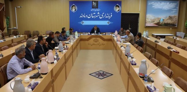 تأکید معاون فرماندار دماوند بر لزوم رضایتمندی مردم در فعالیت‌های معدنی/ مسیر تردد ماشین‌آلات معدن سیلیس زرین‌کوه در مراتع روستای سربندان تعیین‌تکلیف می‌شود