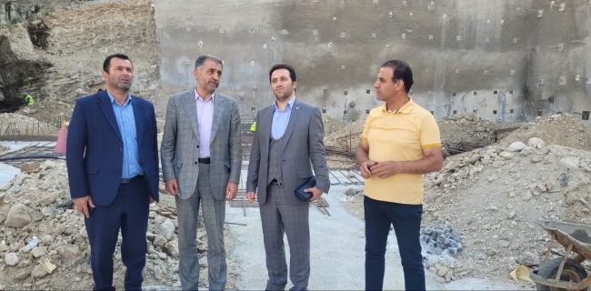 بازدید نماینده مجلس شورای اسلامی از روند ساخت پلیکلینیک تأمین اجتماعی رودهن بازدید نماینده مجلس شورای اسلامی از روند ساخت پلیکلینیک تأمین اجتماعی رودهن