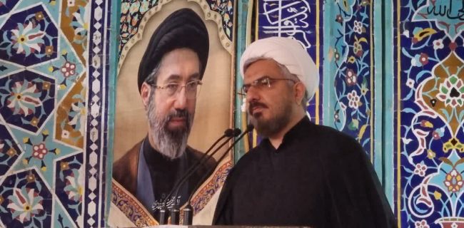 امام جمعه دماوند: پایان تشییع «امام شهید» آغاز خونخواهی ملت ایران است امام جمعه دماوند: پایان تشییع «امام شهید» آغاز خونخواهی ملت ایران است