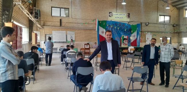بازدید از روند برگزاری امتحانات نهایی در دماوند بازدید از روند برگزاری امتحانات نهایی در دماوند