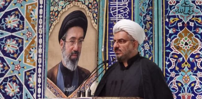 امام جمعه دماوند: توطئه دشمن در ایجاد شکاف اجتماعی با سد بصیرت ملت روبهرو میشود امام جمعه دماوند: توطئه دشمن در ایجاد شکاف اجتماعی با سد بصیرت ملت روبهرو میشود