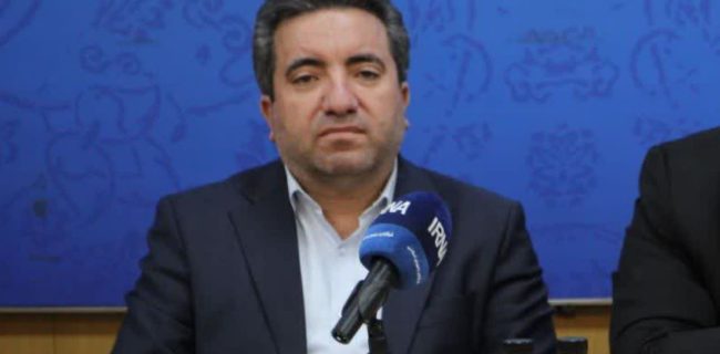 رئیس سازمان ثبت اسناد و املاک کشور در دماوند خبر داد؛ رشد ۳۸.۵ درصدی صدور سند در دماوند/ ضرب‌الاجل به دولتی دماوند برای سنددار کردن املاک تا پایان سال/ موافقت با استقرار واحد ثبتی در شهر آبسرد/ هشدار قاطع درباره کلاهبرداری‌های ملکی مشاوران املاک فاقد مجوز؛ مردم به هر تابلویی اعتماد نکنند