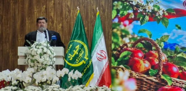 فرماندار دماوند: تولید سالانه ۱۴۰ هزار تن سیب در دماوند/ بیآبی و ویلاسازی بلای جان باغات شده است فرماندار دماوند: تولید سالانه ۱۴۰ هزار تن سیب در دماوند/ بیآبی و ویلاسازی بلای جان باغات شده است