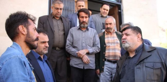 بررسی مطالبات اهالی روستای هویر با حضور فرماندار دماوند و نماینده مجلس/ تأکید بر پیگیری مسائل عمرانی و زیرساختی بررسی مطالبات اهالی روستای هویر با حضور فرماندار دماوند و نماینده مجلس/ تأکید بر پیگیری مسائل عمرانی و زیرساختی