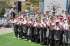 جشن روز جهانی کودک در روستای مهرآباد بخش رودهن/ ترویج فرهنگ کتابخوانی با حضور کتابخانه سیار در مدرسه «مهر امام رضا (ع)»