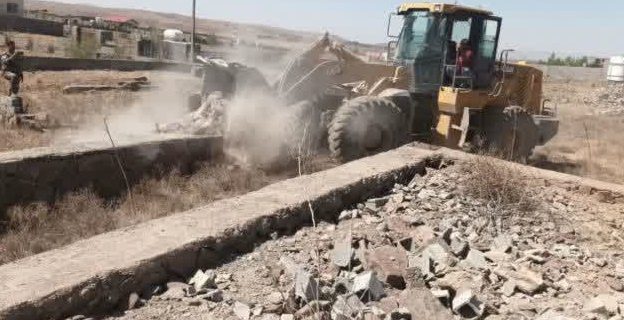 اجرای ۱۶ فقره تبصره ماده ۵۵ و رفع تصرف ۱۵ هزار مترمربع از اراضی ملی سربندان شهرستان دماوند