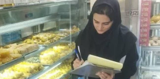 تشدید نظارتهای بهداشت محیط در شهرستان دماوند همزمان با جنگ/ یک تن مواد غذایی فاسد معدومسازی شد تشدید نظارتهای بهداشت محیط در شهرستان دماوند همزمان با جنگ/ یک تن مواد غذایی فاسد معدومسازی شد