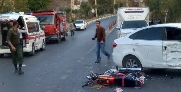 تصادف موتورسیکلت و خودروی سواری جک در خیابان مطهری شهر کیلان ۲ مصدوم بر جای گذاشت