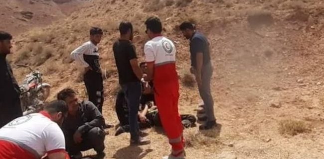 حادثه سقوط موتور سیکلت از ارتفاع در روستای زیارت شهر کیلان/ انتقال مصدومین توسط هلال احمر و اورژانس به مرکز درمانی